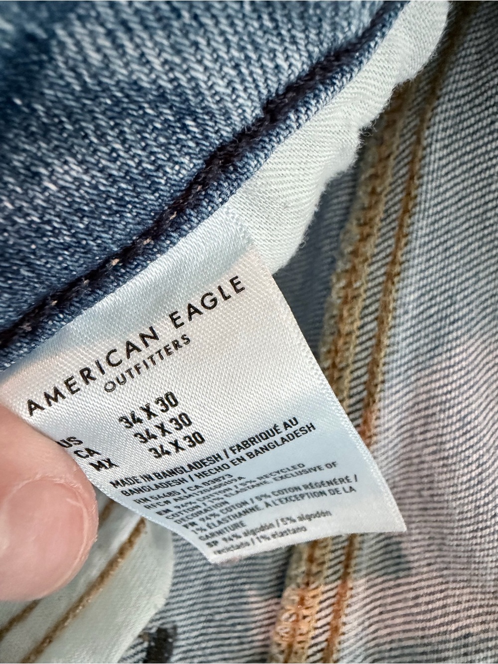 American Eagle Outfitters Blue Denim Jeans with Tan Stitching - Picture 3 of 5